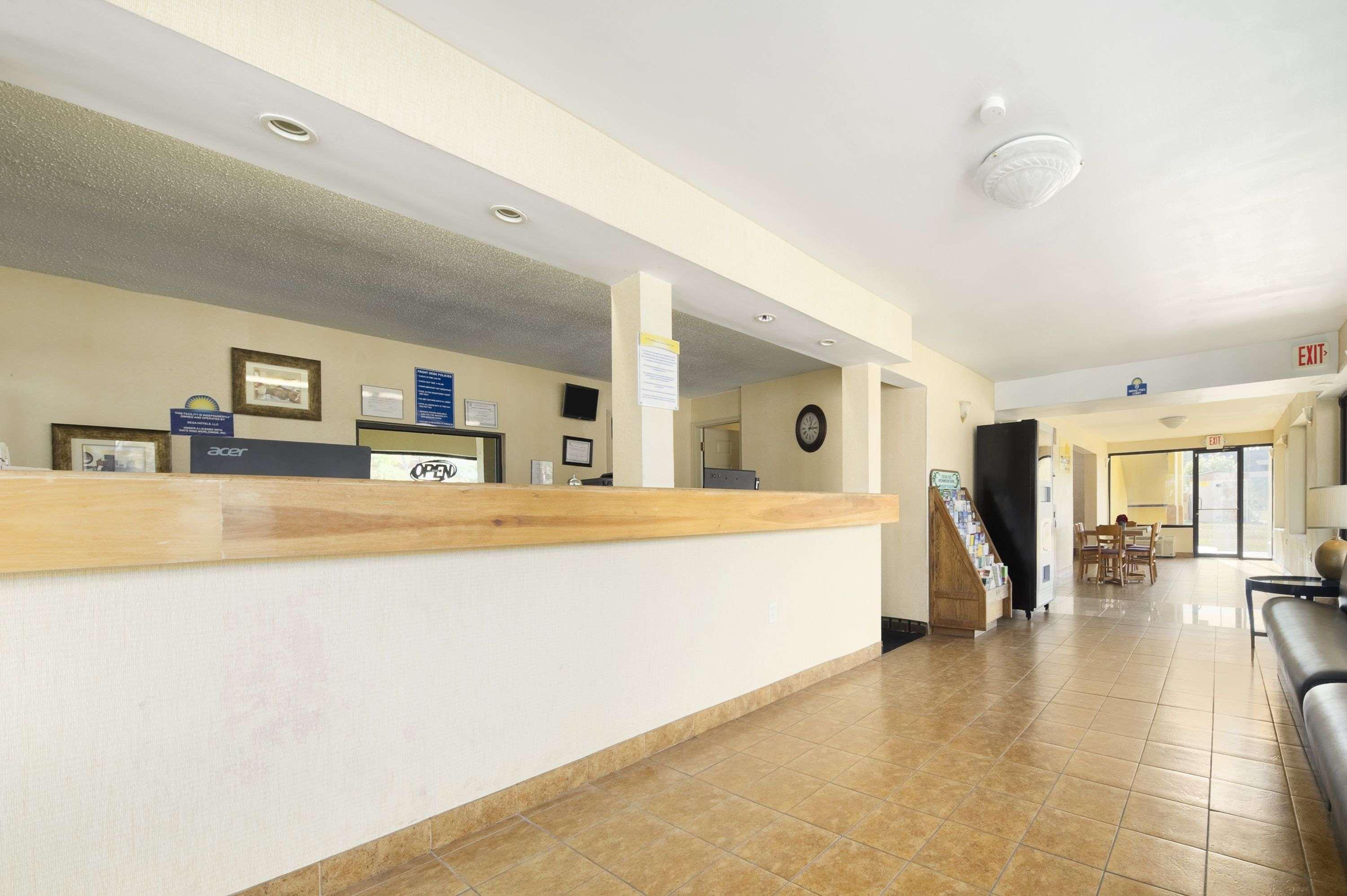 Days Inn By Wyndham Brunswick/St. Simons Area מראה חיצוני תמונה